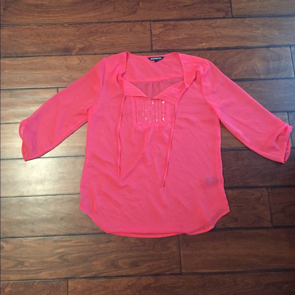 NEVER WORN Coral Express Top PERFECT CONDITION!