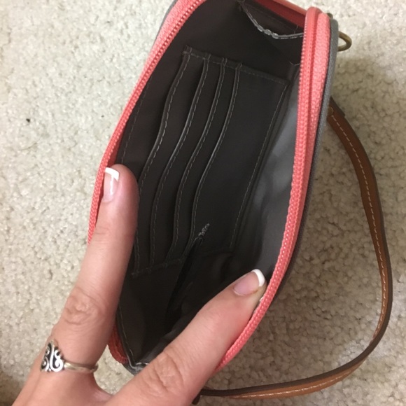 Fossil wristlet - Picture 3 of 4