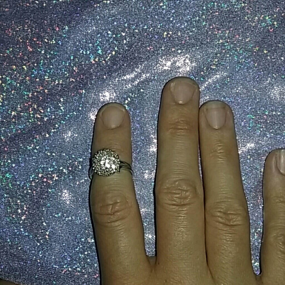 Gorgeous ring - Picture 6 of 7