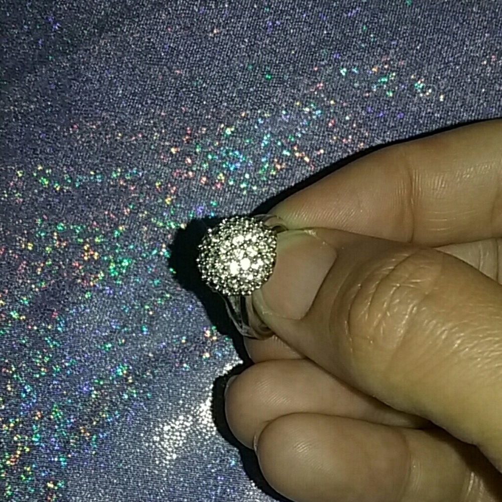 Gorgeous ring - Picture 7 of 7