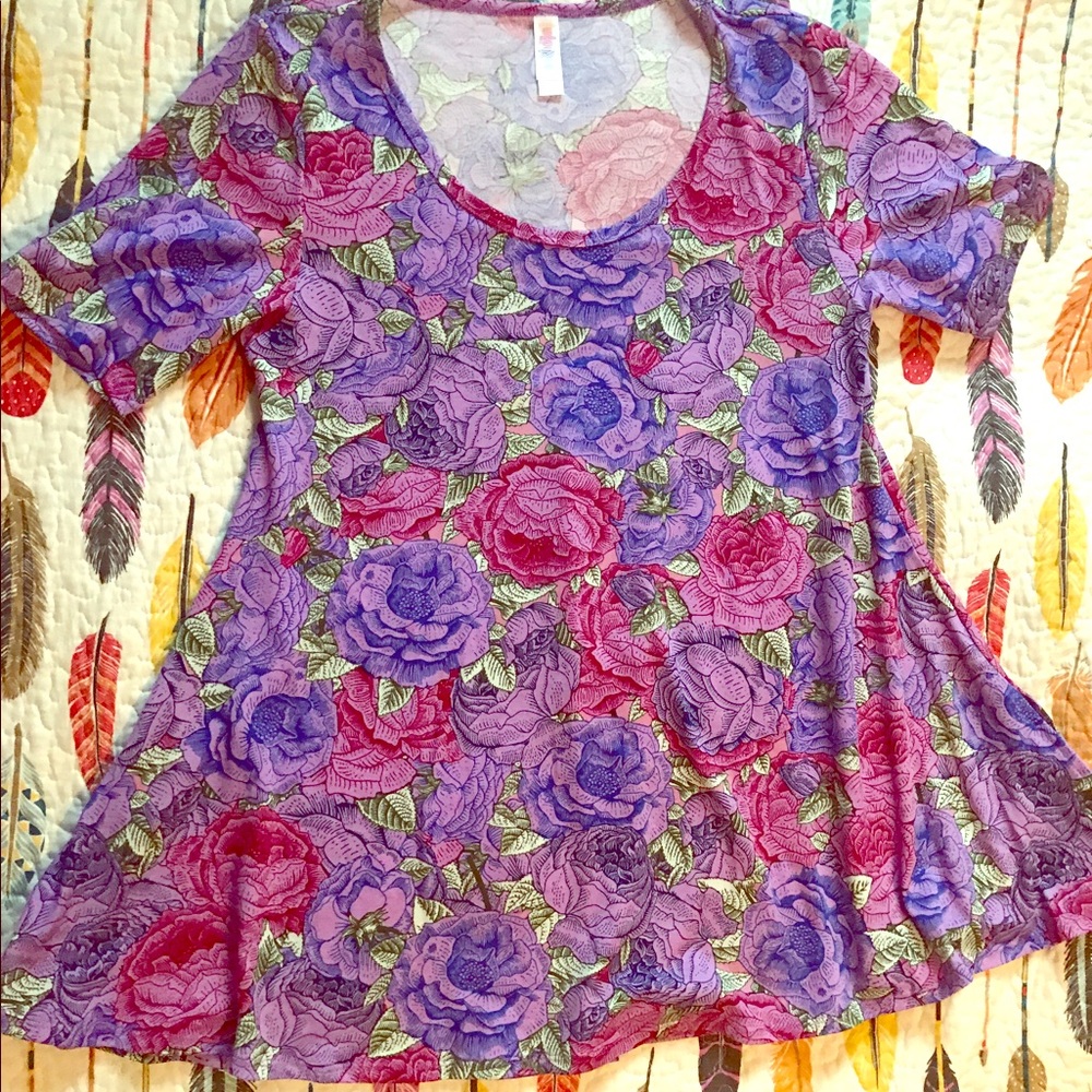 Beautiful purple floral perfect tee