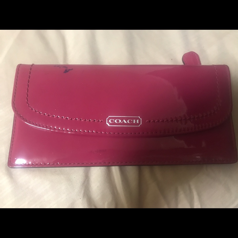Authentic Coach patent leather slim wallet