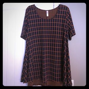 Stunning LuLaRoe XL Jacquard Perfect Tee