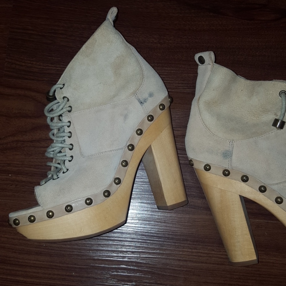 Koolaburra Platform Peep Toe Lace Up Heels - Picture 4 of 8