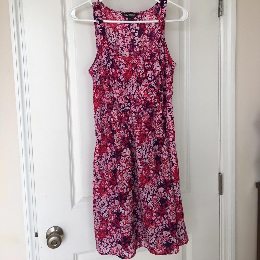 Express floral dress 🌷🌹🌻