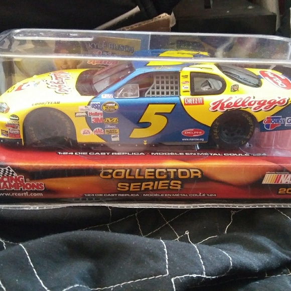 Nascar dycast 1:24 scale - Picture 2 of 3