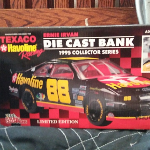 Nascar dycast 1:24 scale - Picture 3 of 3
