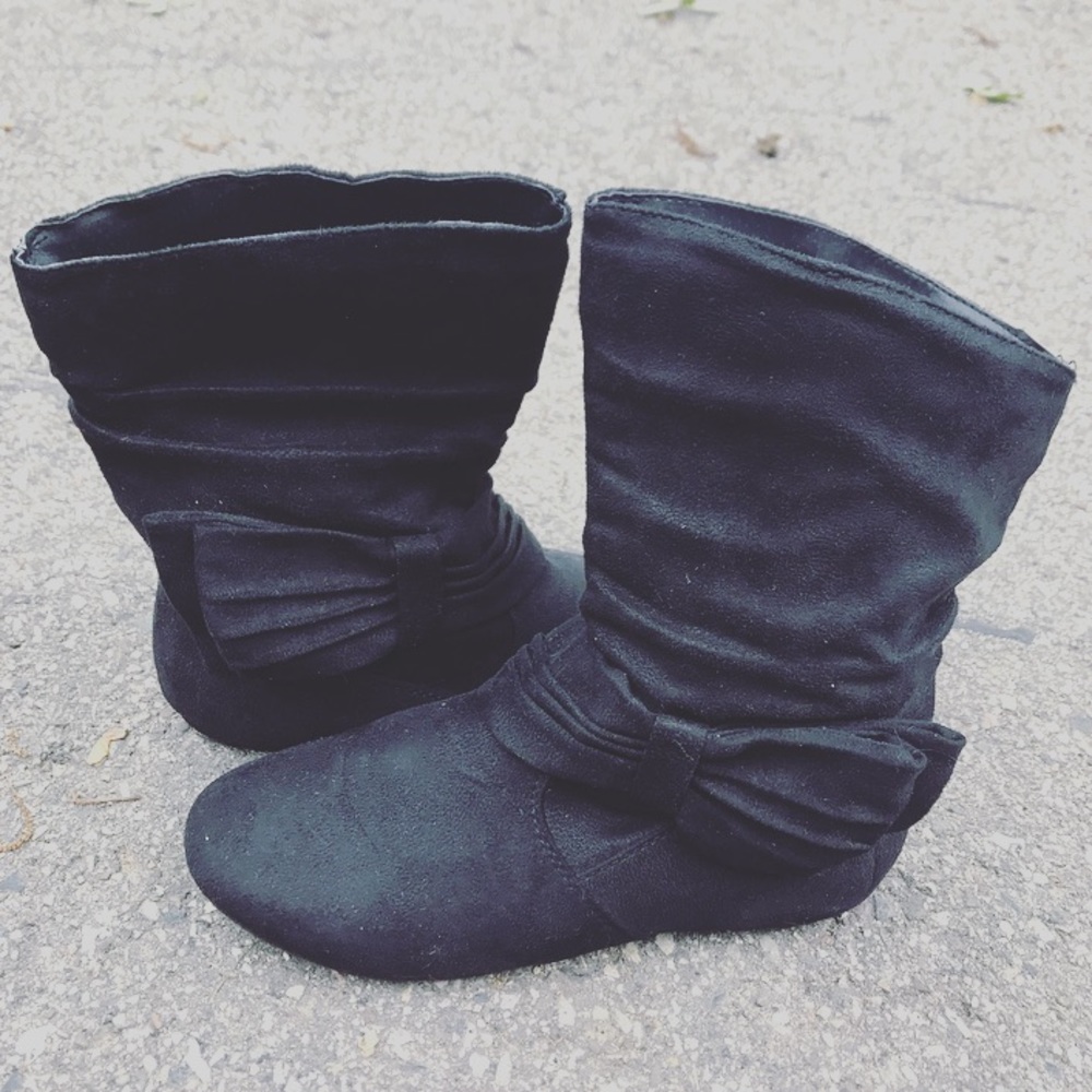 Black boots