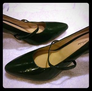 Pour la victoire green pumps