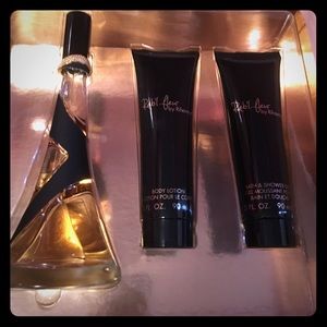 Reb'l fleur by Rihanna