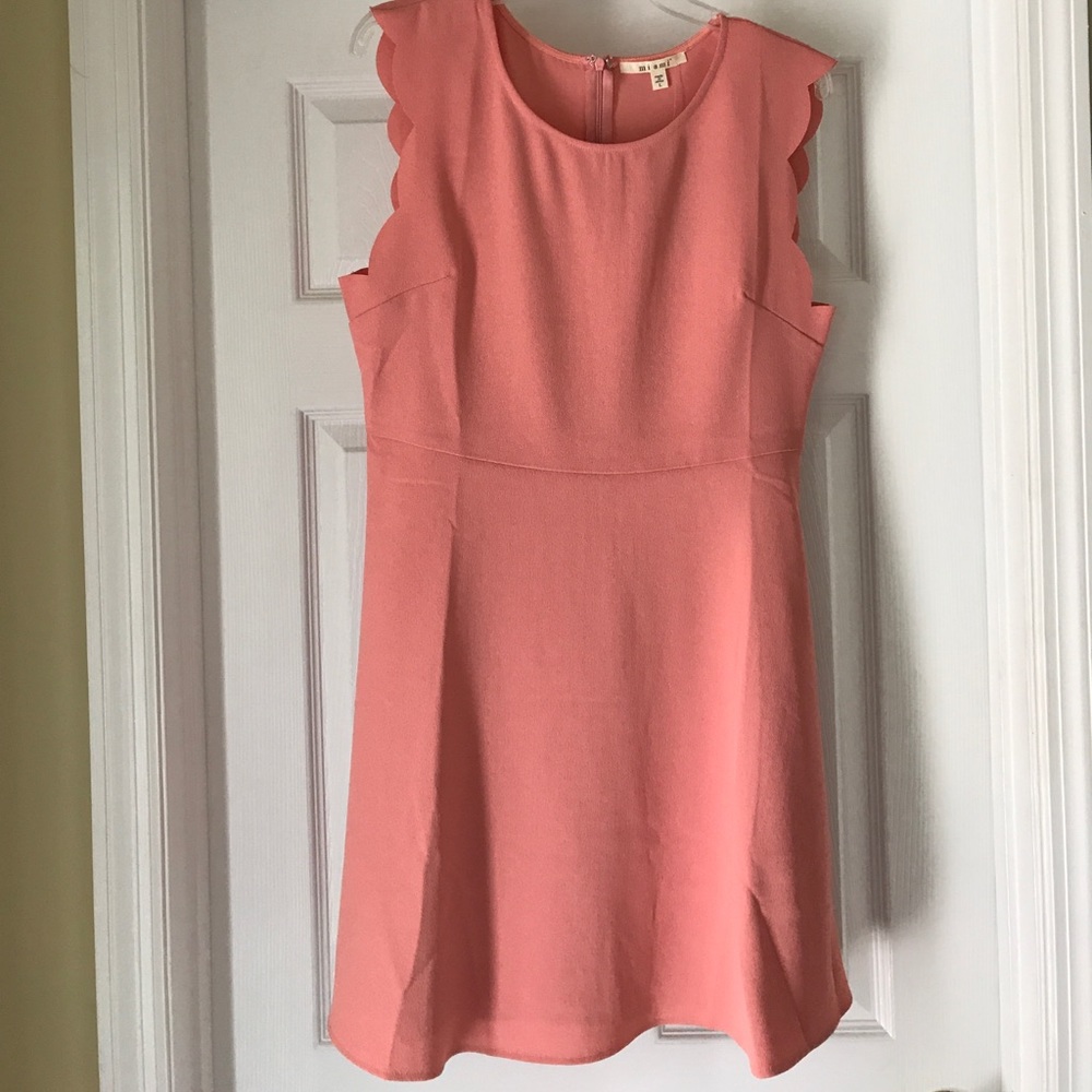 Peach scalloped dress BNWT