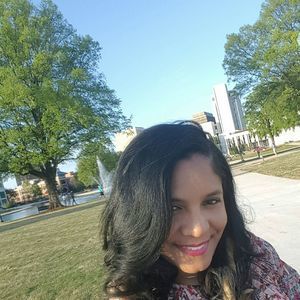 Meet your Posher, Denise