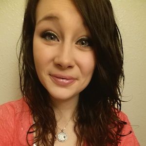 Meet your Posher, Kara