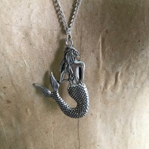 NEW Mermaid necklace