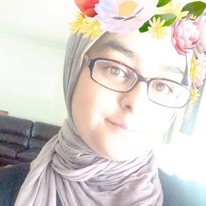 Meet your Posher, Hillwa