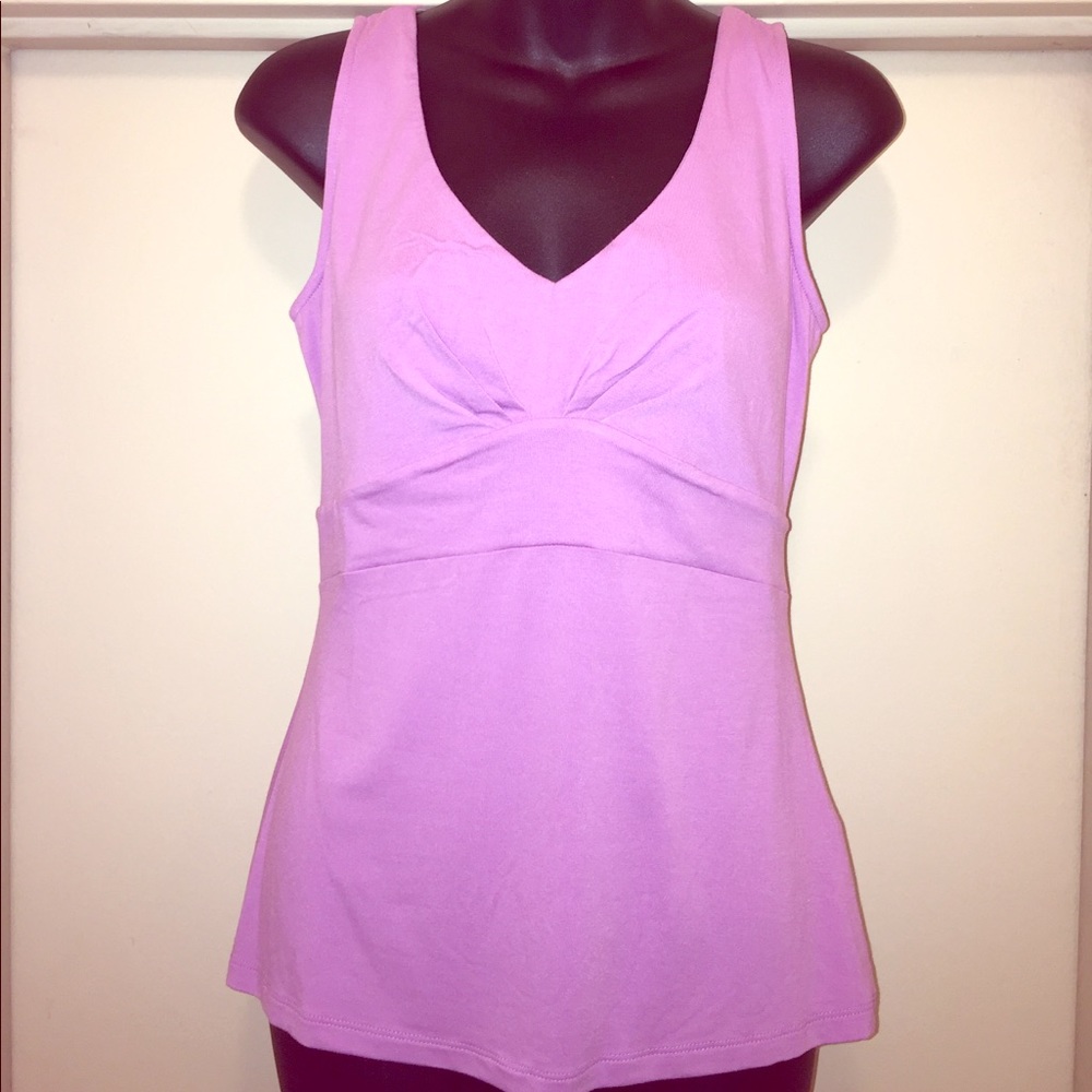 😘 LAVENDAR TANK TOP NWOT 😘
