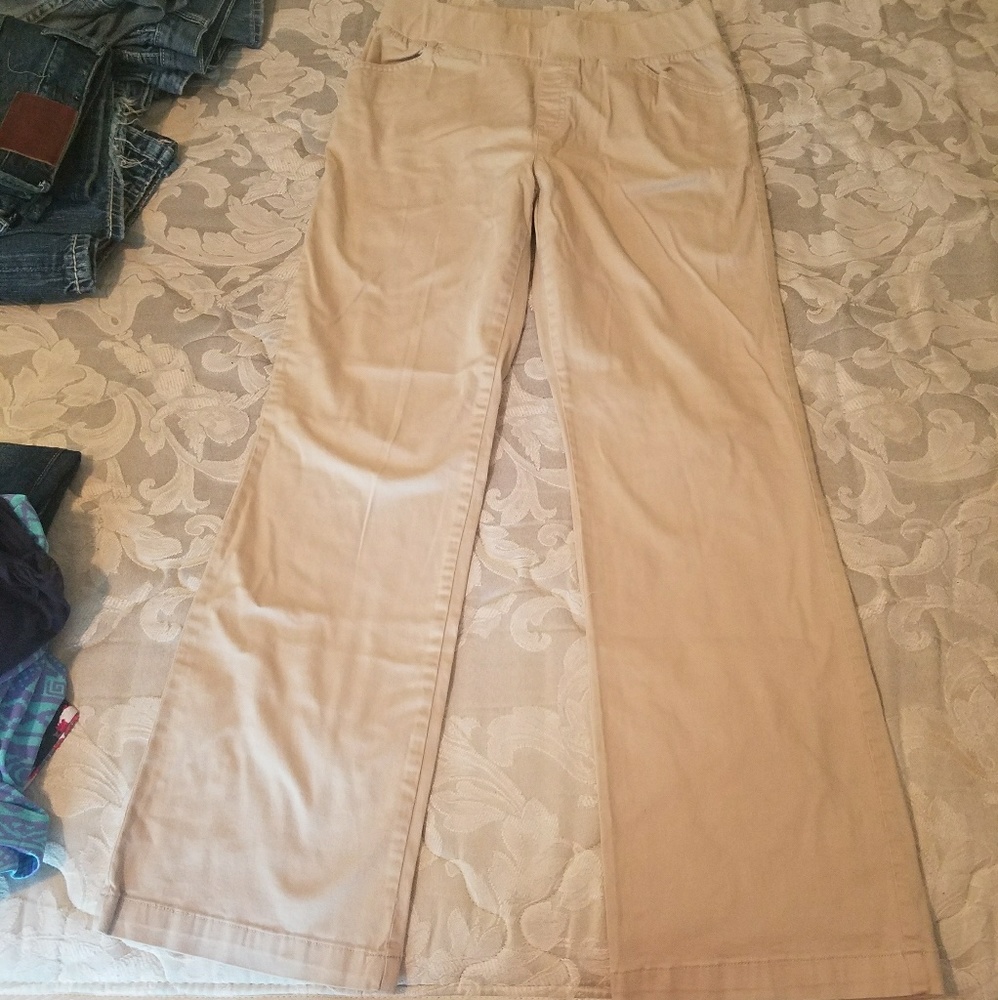 Maternity dress pants