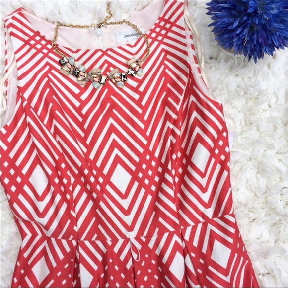 Classy Red and White A Line dress - Picture 2 of 4