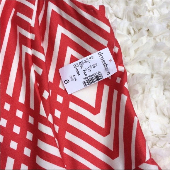 Classy Red and White A Line dress - Picture 4 of 4