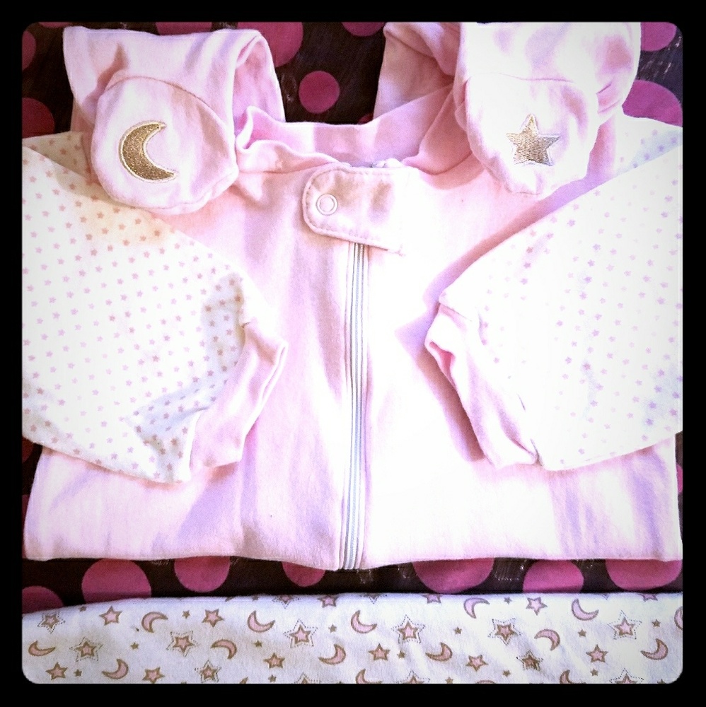 Footed Sleeper Onesie & Matching Nursing Blanket