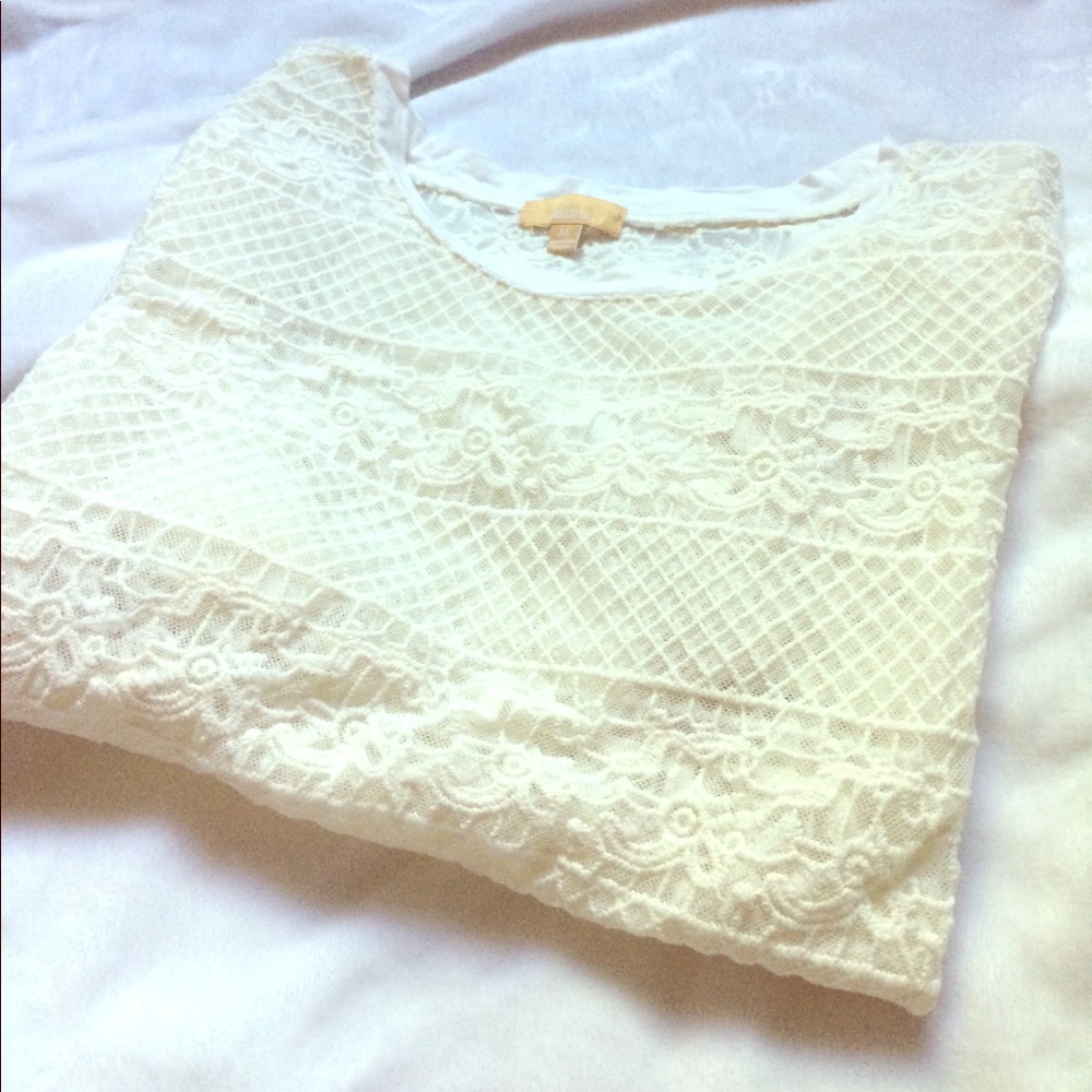 Cream, medium women's lace shirt.