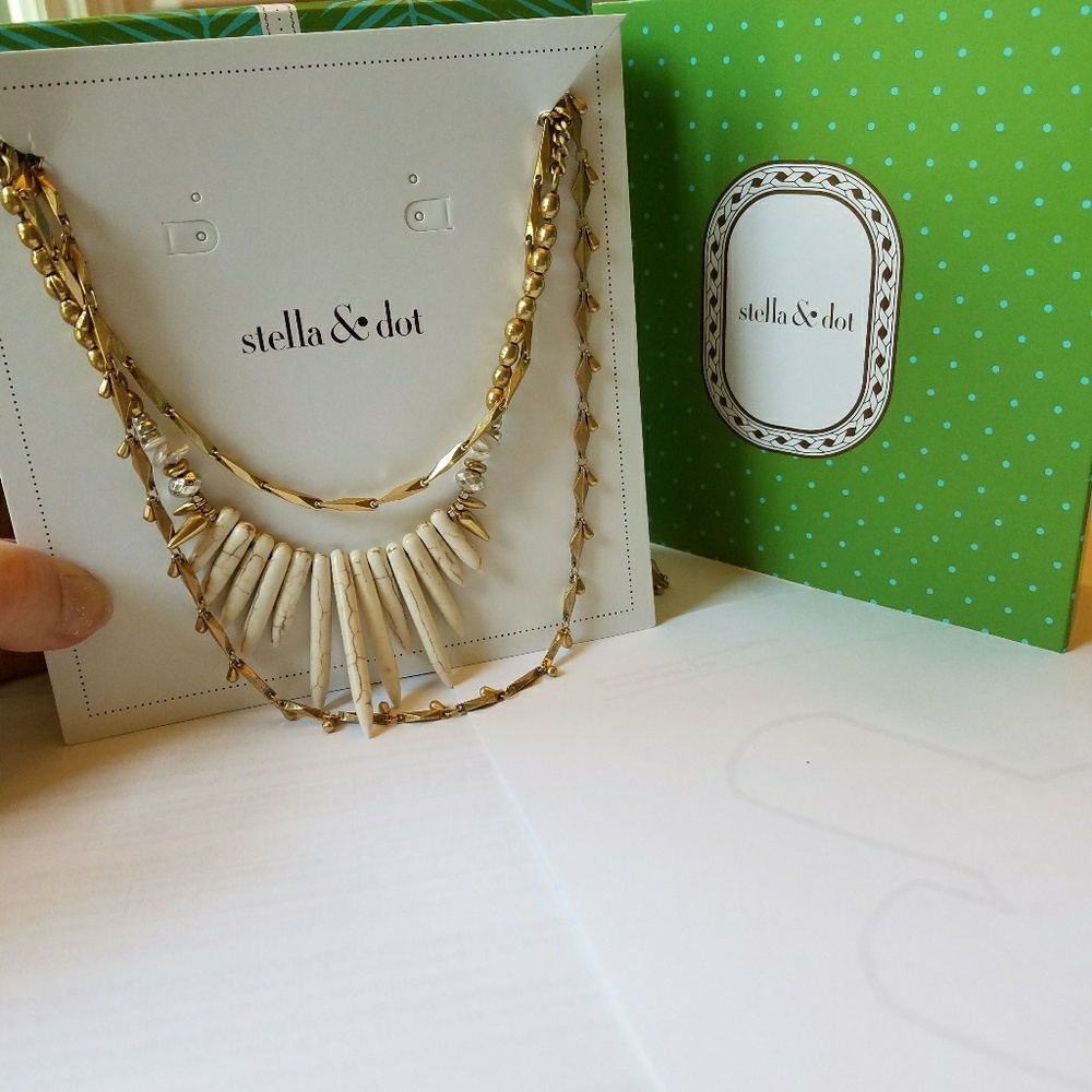 NIB Stella and Dot Zuni Necklace