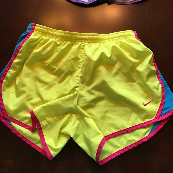 Girls Nike Short Bundle - Picture 2 of 8