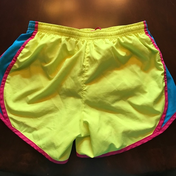 Girls Nike Short Bundle - Picture 3 of 8