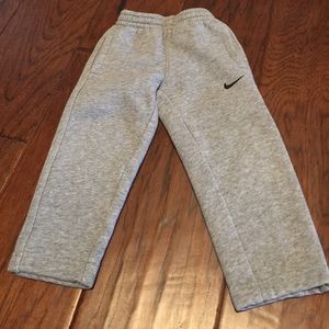 Nike boy sweatpants