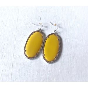 Danielle Kendra Scott Earrings