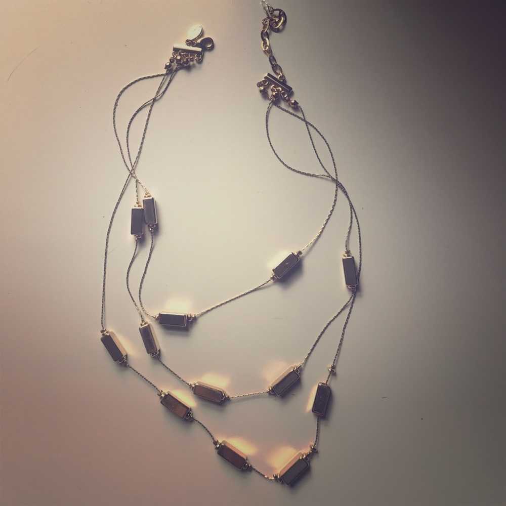 Gold express necklace
