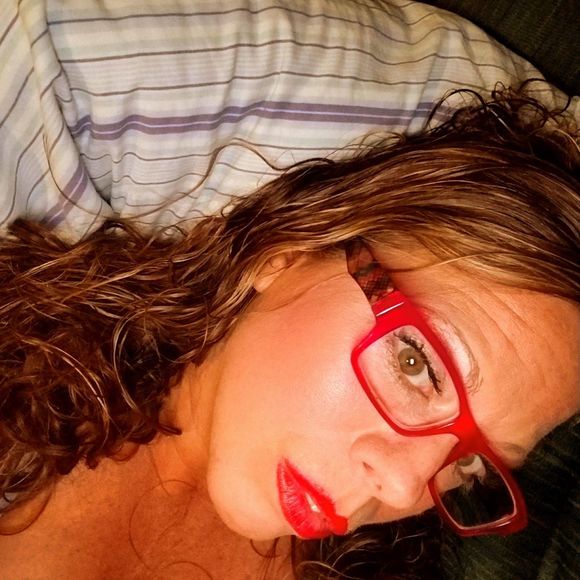 Meet your Posher, Ladonna - Picture 1 of 1