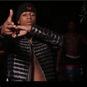 Meet your Posher, Dee