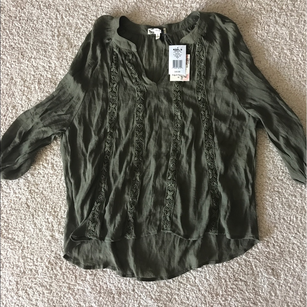 3/4 length sleeve peasant top