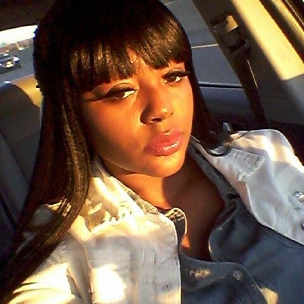 Meet your Posher, Sapphire