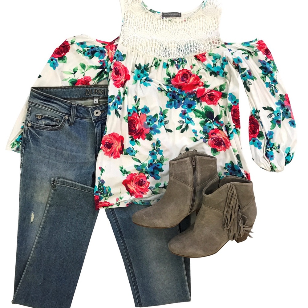 Just a little bundle idea for my Poshers! 🌺🌿🦋