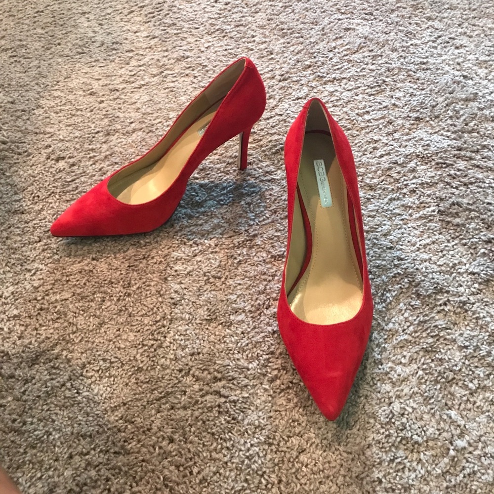 BCBG Generation Red Pointed Pumps 9.5 never worn