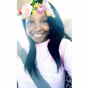 Meet your Posher, Karlé