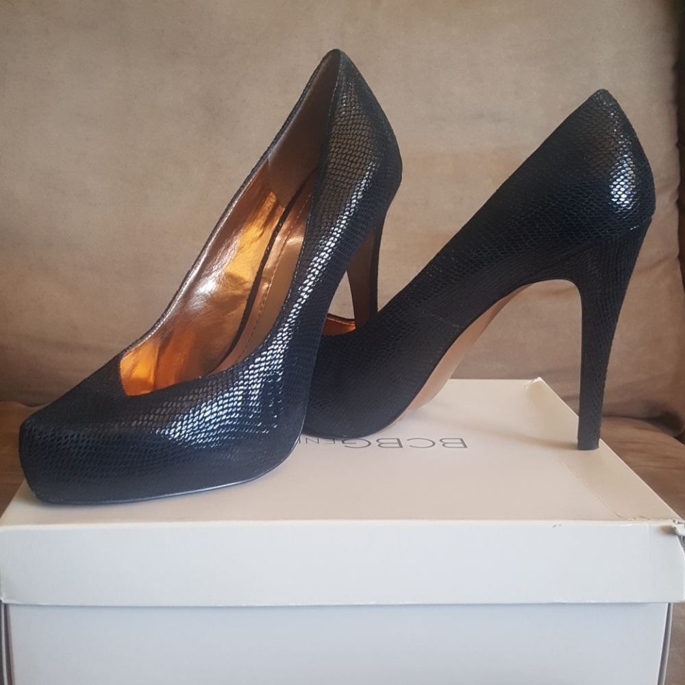 BCBGeneration Black pump - Worn Once