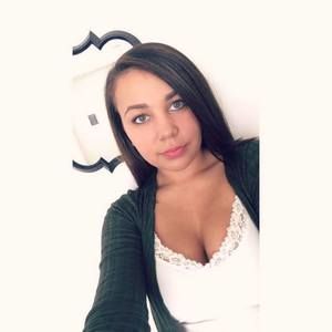 Meet your Posher, Alexis