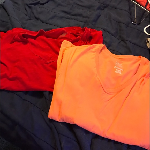 Long sleeve and short sleeve tee shirt bundle - Picture 1 of 1