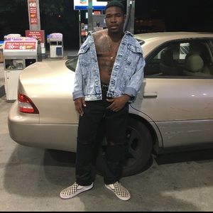 Meet your Posher, Stone