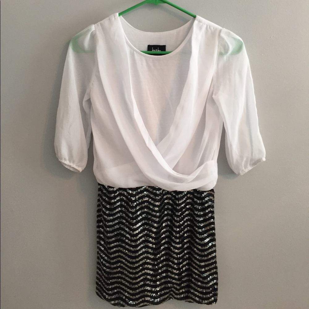 *DONATING SOON* Girl's dress