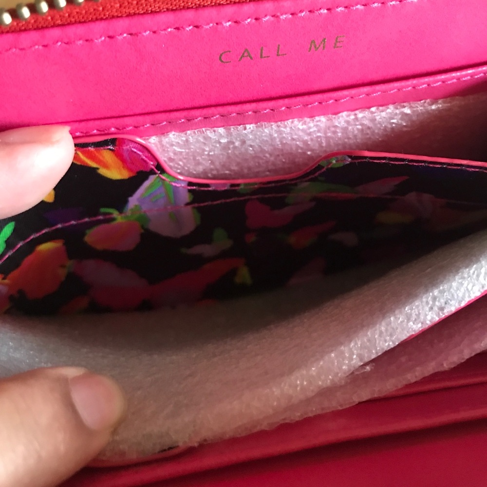 S&D Chelsea Tech Wallet - Picture 3 of 3