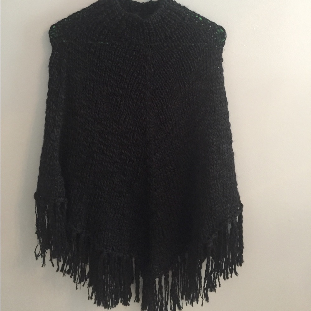 Kenneth Cole Reaction woven poncho