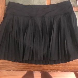 Lululemon pleated sport skirt