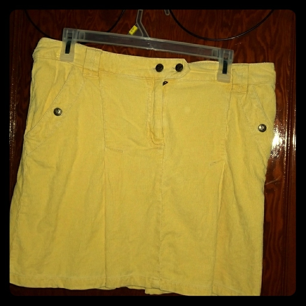 Courdoroy Pleated Mini Skirt