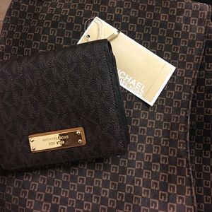 New with tags MK wallet