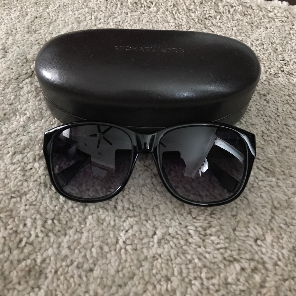 MICHAEL KORS SUNGLASSES