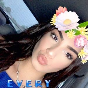 Meet your Posher, Laurin